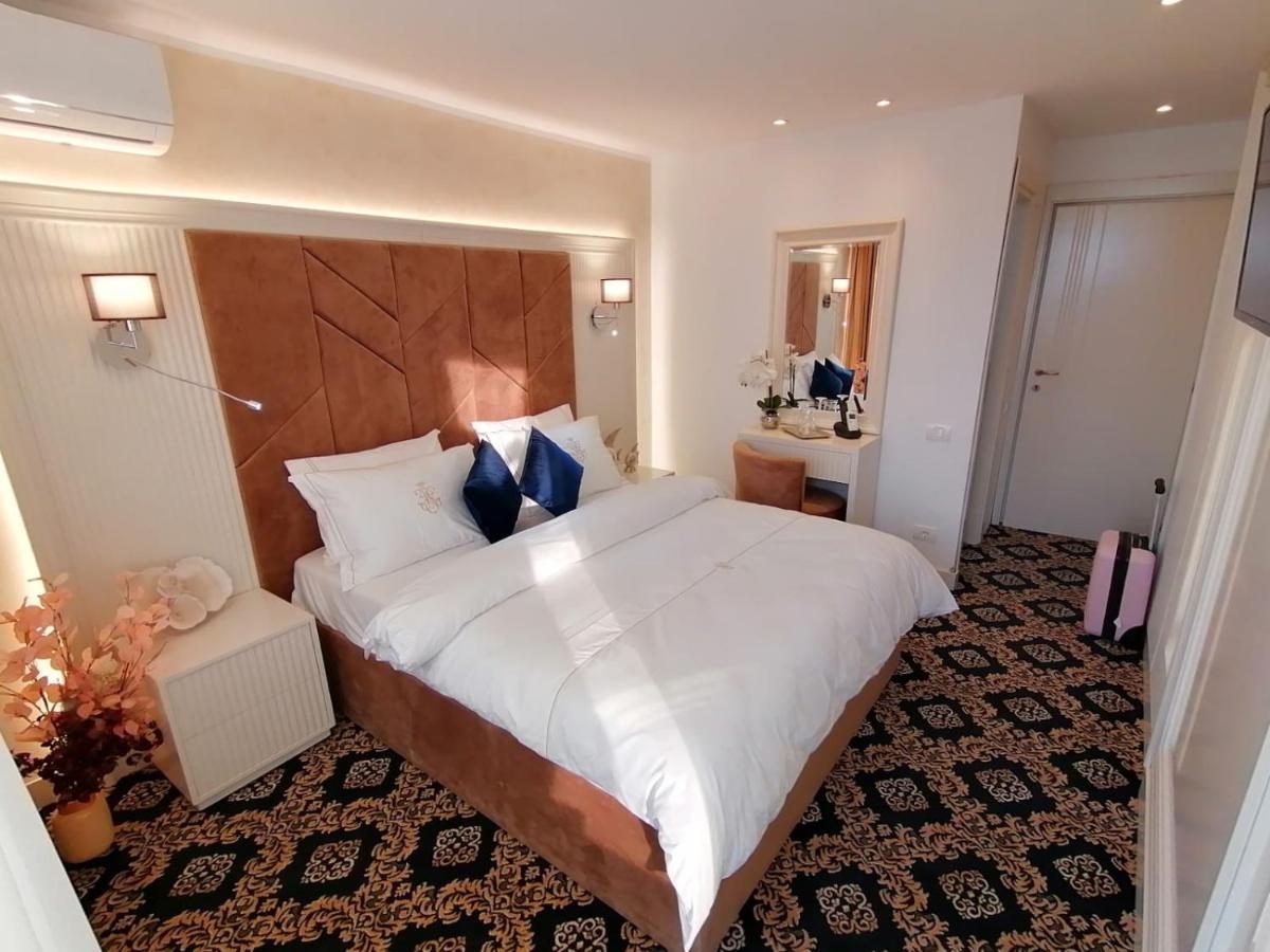 Hotel Belvedere エフォリエ・ノルド エクステリア 写真